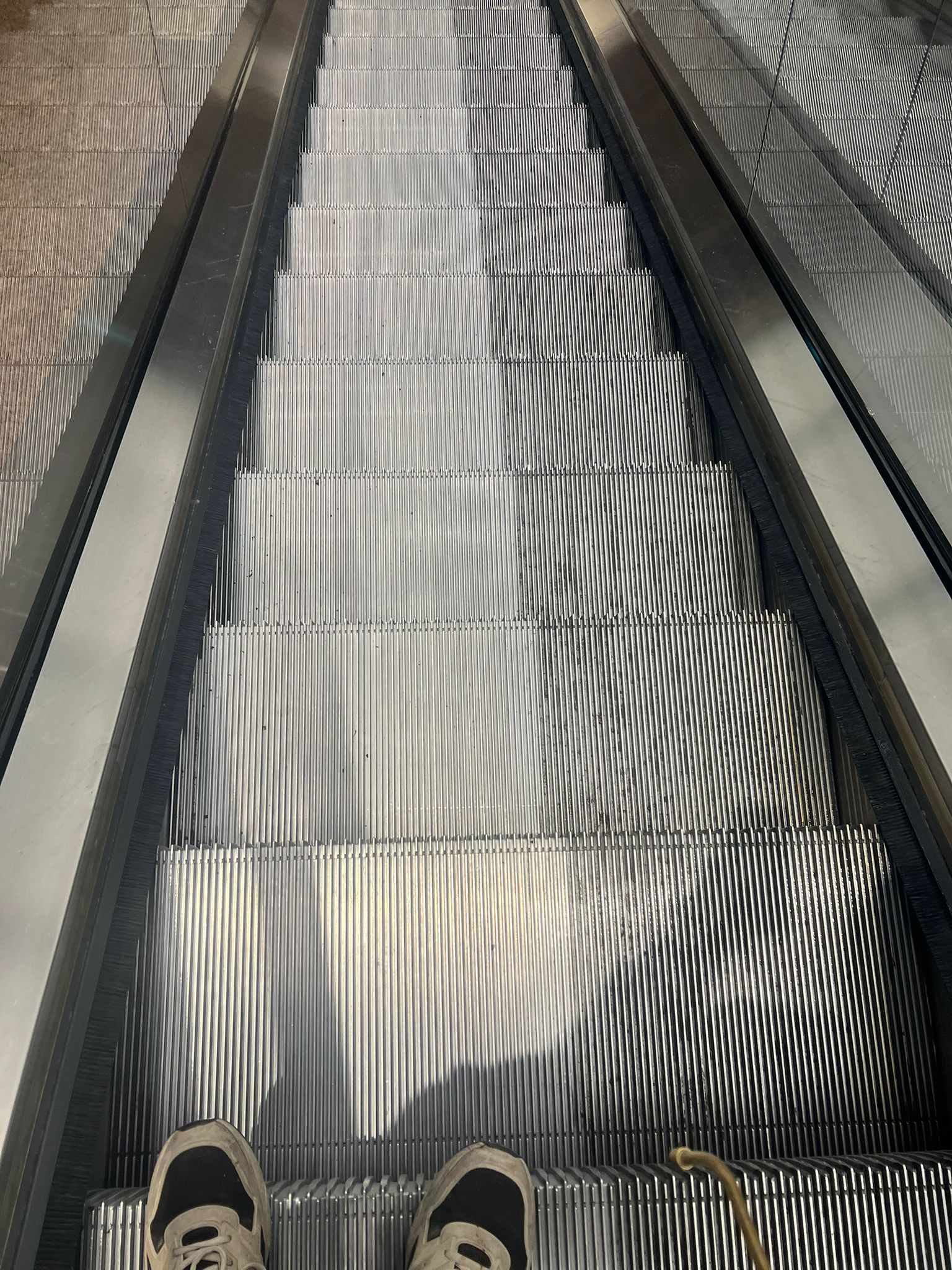 Spezialisierte Reinigung fuer stark beanspruchte Innenbereiche in Hamburg Foto 10